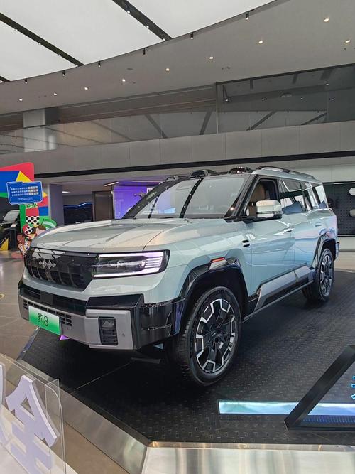 佛山152比亚迪方程豹硬派越野的爆款，英菲尼迪35周年与你共成长